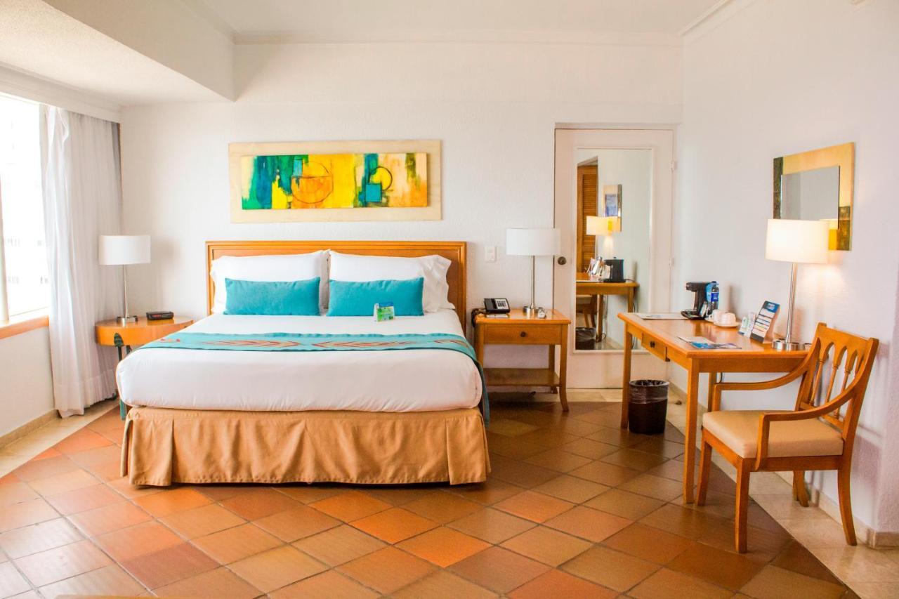 โรงแรมอัลมิรันเต การ์ตาเจนา Cartagena ภายนอก รูปภาพ A room at the hotel