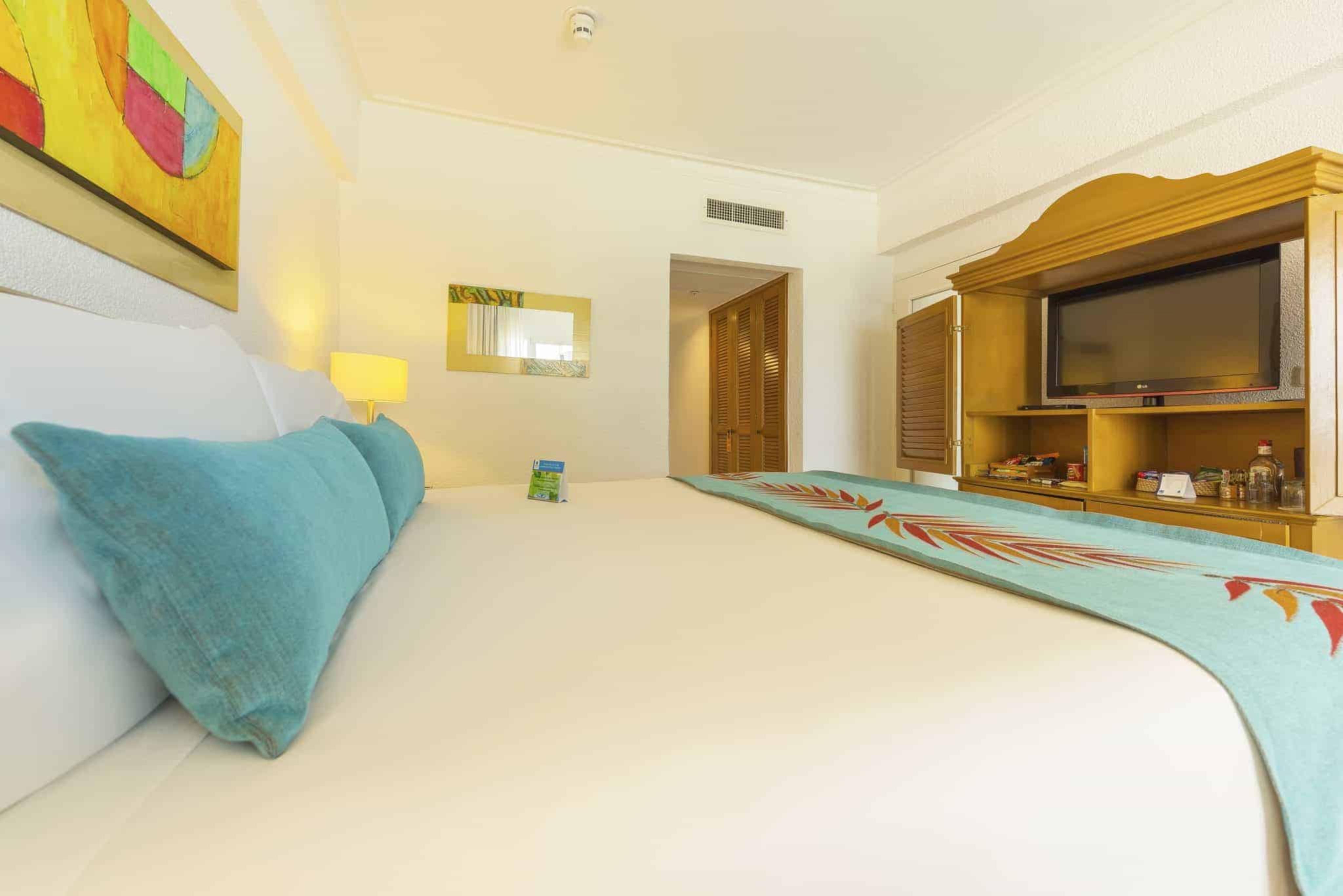 โรงแรมอัลมิรันเต การ์ตาเจนา Cartagena ภายนอก รูปภาพ A room at the hotel