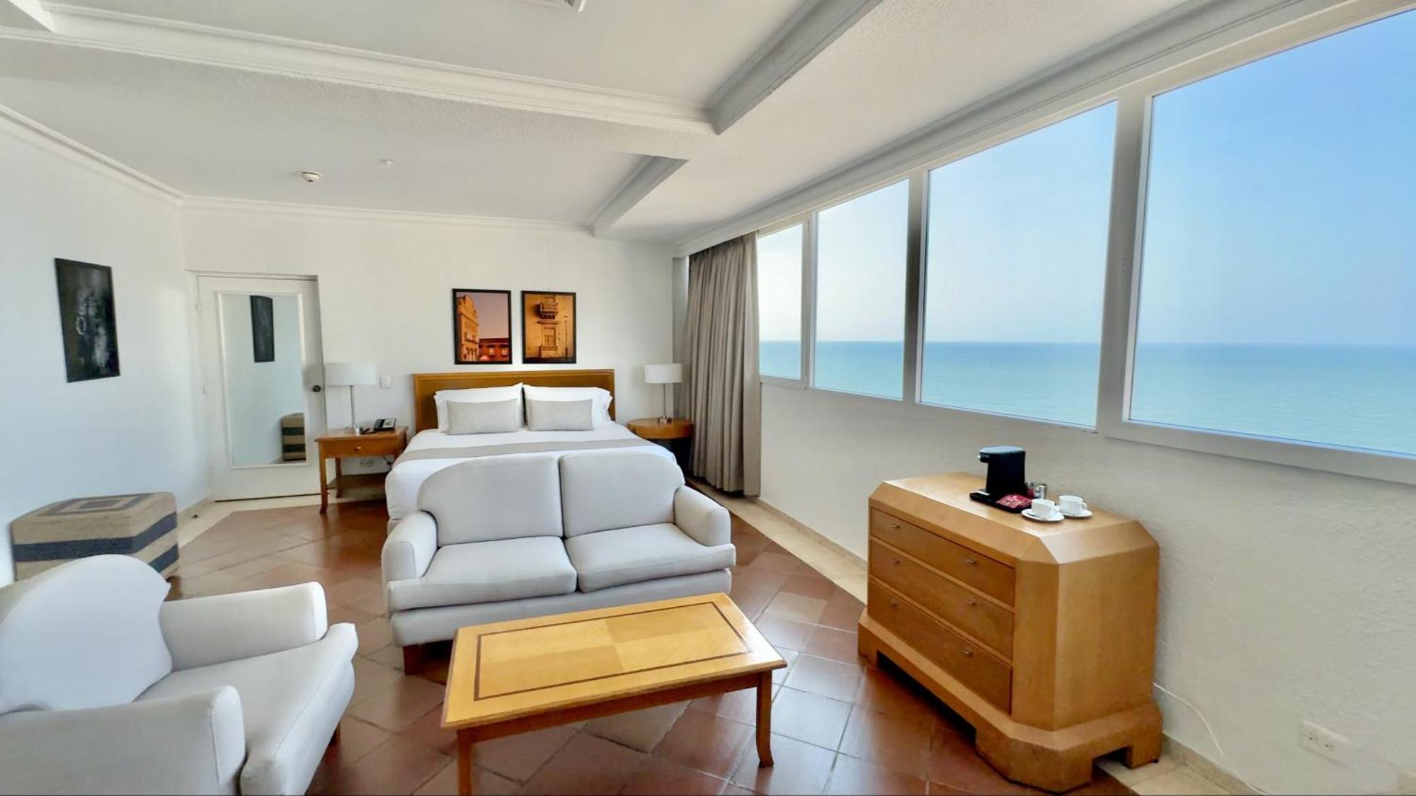 โรงแรมอัลมิรันเต การ์ตาเจนา Cartagena ภายนอก รูปภาพ
